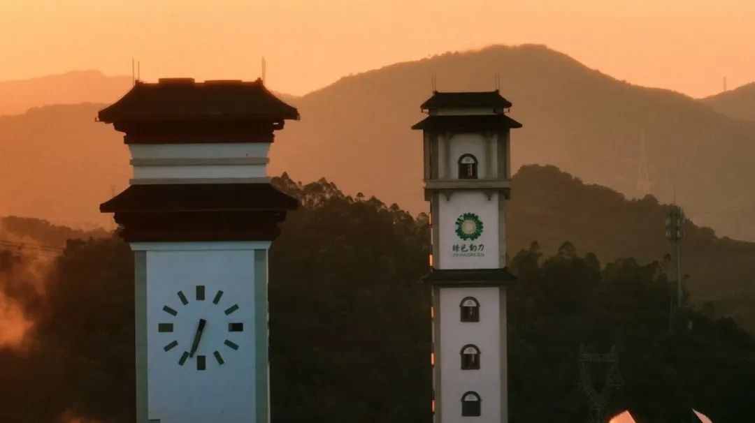 EV扑克品牌故事《EV扑克十二时间 · 只为优美生涯坚守》