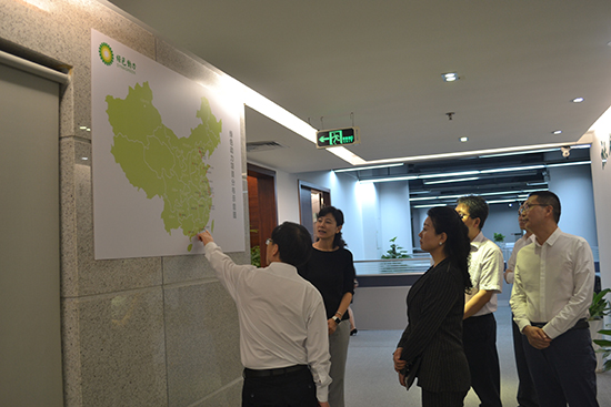 广东省和深圳市总工会向导到EV扑克集团调研工会事情